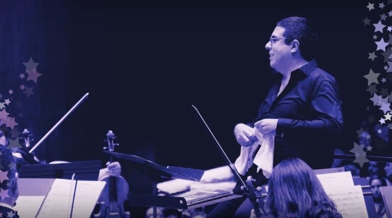 El maestro Enrique Abraham Vélez Godoy, director de la Filarmónica de las Artes, celebrará 100 funciones dirigidas de El Cascanueces el sábado 10 de enero.