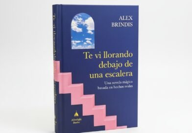 Lanzamiento de la novela “Te vi llorando debajo de una escalera”, por Alejandro Brindis.