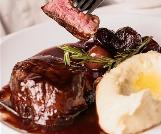 Blanco Castelar y Blanco Colima: una nueva expresión de nuestra cocina. Blanco Castelar y Blanco Colima: una nueva expresión de nuestra cocina.