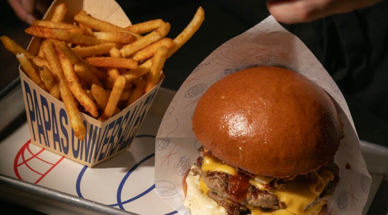 Este 20 de agosto: día de las papas fritas, Universal invita las papas.