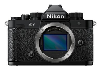 La Facultad de Cine y Nikon México dan inicio a su alianza estratégica al premiar a los alumnos ganadores de la 8ª exposición «Postales fotográficas».