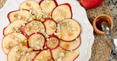 Carpaccio de pera roja: fresca y lucidora para celebrar las fiestas patrias.