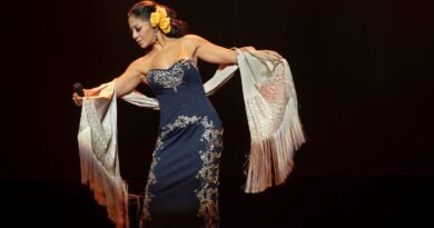 Una noche de pasión y tradición en el Teatro Metropólitan.