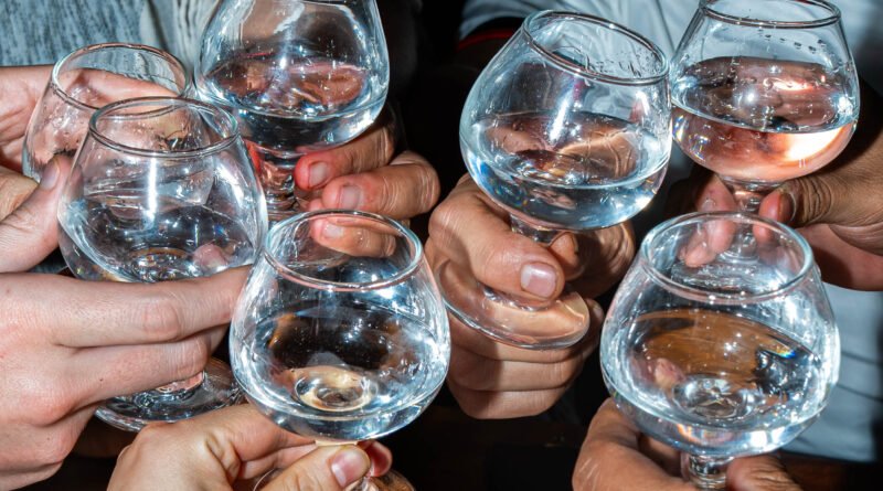 20 de octubre «Día del mezcal»: tres mezcales, tres formas de celebrar a México.