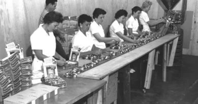 ChapStick: 140 años de una historia que se lleva en los labios.